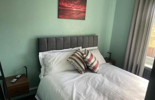 Modern and Homely Appartment! - Available as individual rooms or the Entire Property! - Foto 34