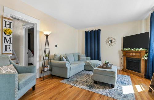 UNH Home Base 10 minutes from beach - Foto 2