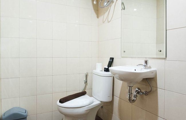 Spacious And Comfortable 3Br Vida View Makassar Apartment - Foto 16