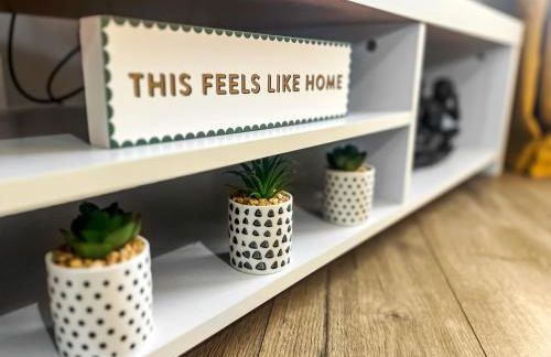 Stylish Apartment Near Heathrow, Skyline Views - Foto 30