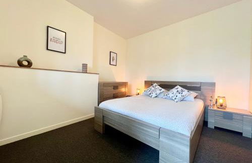 La parenthèse Chic & Cosy - 8 min du Futuroscope ! - Foto 6