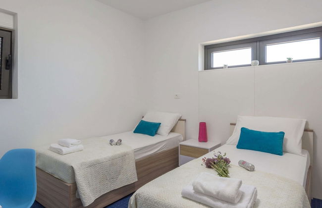 Villa in Turanj With Stunning Sea Views - Foto 3