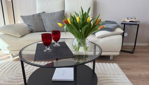 FeWo "Freiheit" - Panoramablick - großer Balkon, ganzjährig zu nutzen - schnelles WLAN - Parkplatz - 300 Meter zum Strand - Foto 2