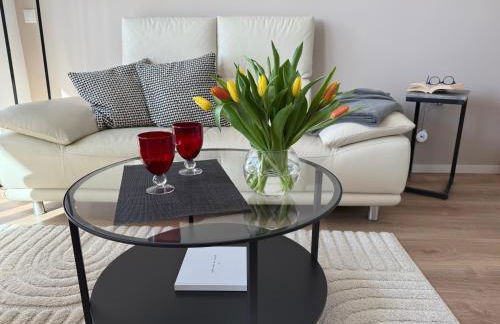 FeWo "Freiheit" - Panoramablick - großer Balkon, ganzjährig zu nutzen - schnelles WLAN - Parkplatz - 300 Meter zum Strand - Foto 2