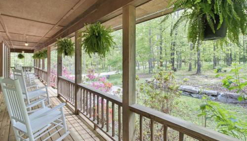 Wooded Retreat with game area and hot tub - Foto 4