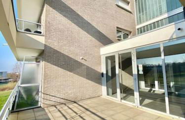 Le Domaine Réservé , parking et écrin de verdure - Foto 12