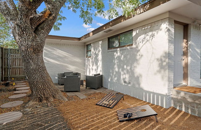 The Oak King Bed Huge Backyard - Foto 5