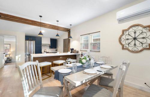 Walk to Old Town - Cozy Restored Cottage - Foto 11