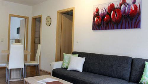 Pear - On the Fruit Tree - Foto 3