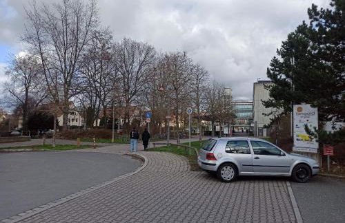 Xzllenz - 4 Schlafzimmer, Zentral, Parken, U-Bahn, 2 Bäder, 4 Smart-TV, optional Einzelbett - Foto 23