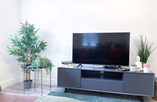 Exclusive 1 and 2 Bedroom Flats only 0,5 miles aw - Foto 13