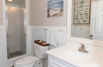 4 Bedroom Lakefront Home with Private Beach on Cedar Point Chaussee - Photo 41