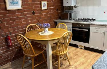 The Smithy, Wonderful Riverside Accommodation - Photo 11