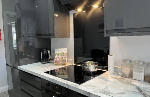 Modern 3-bed stay-away-home sleeps 6 nr Manchester - Foto 15