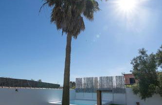 Preciosa Casa con Jardin y Piscina Privada en el Puerto de santaMaria - Photo 48