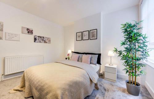 Beautiful 2 bed apartment in central London - Photo 7