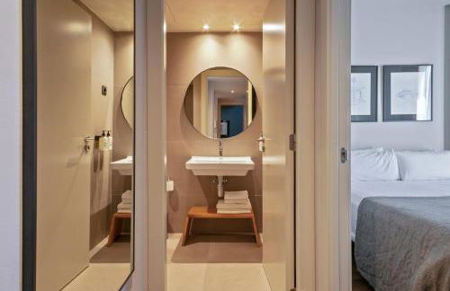 Uma Suites Barceloneta Beach - Photo 11