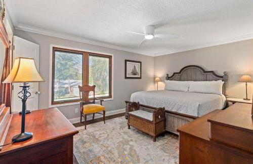 Tropic Bliss l Backyard Oasis l Mins to DNTN - Foto 26