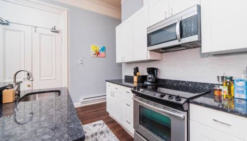 Spectacular Location - Walkable Entertainment - Foto 3, stove, dishwasher, pet friendly, toaster