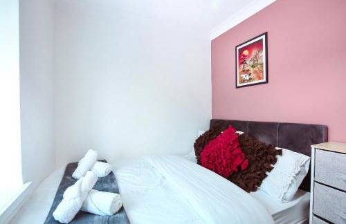 Cosy Wimbledon 4 Bed Home With Garden & Driveway Parking - Foto 30