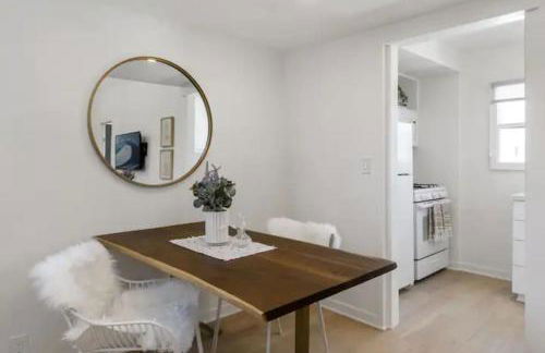 Cozy 1 BR Casita Overflowing with Natural Light - Foto 4