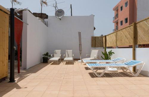 Private Solarium - 2BR House Near the Airport - Foto 9