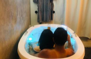 Uai House Casa com Jacuzzi, cromoterapia e colchão massageador - Foto 58