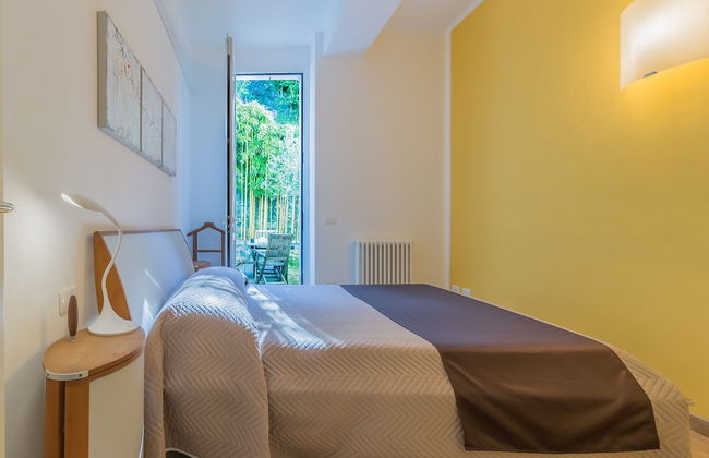 Varenna Beach Perledo - Photo 3