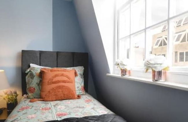 Designer Retreat 5 Location Balcony Parking - Photo 21