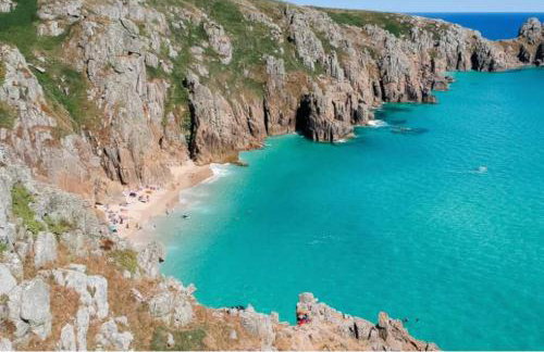 Spacious 2 Bedroom Apartment near Seafront - Photo 17