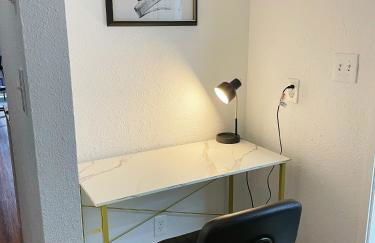 Studio in Hilo Center with Pool and Lake Views - Foto 23