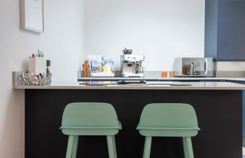 Tropical Gardens 1 bed cottage Central Newlyn - Photo 11