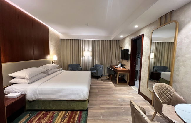 City Seasons Suites - Photo 10