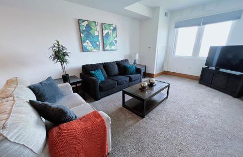 3BR Luxury Suite with Parking at The Grand Castle - Foto 7