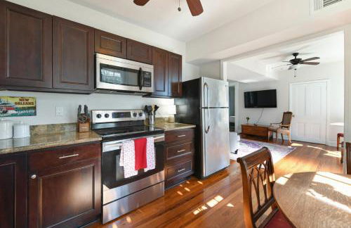 Montgomery Apartments on Magazine Street - Foto 147