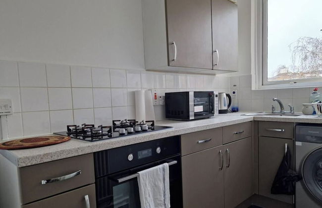 1 Bed Flat Sleeps 2 With Free Parking & Patio - Foto 5