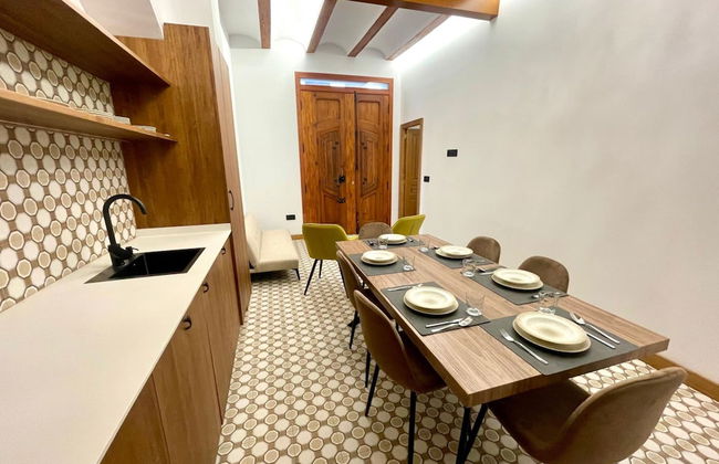 Los Angeles With 3 Bedrooms and 3 Bathrooms - Photo 5