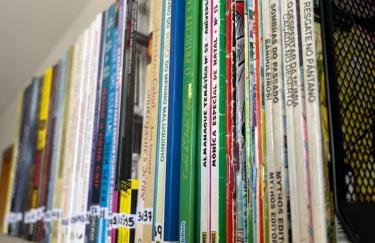 Lindo Flat frente praia - Foto 23