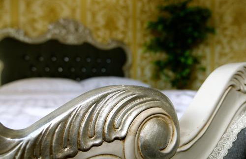 Stunningly Opulent Gold Apartment Near Sheffield FULL SKY TV - Foto 53