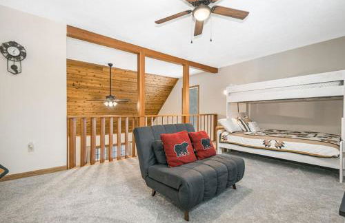 On a Whim Peaceful 2 bedroom home plus loft in charming lakefront community - Foto 16