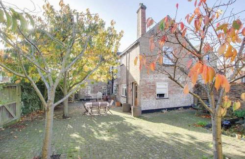 4 BR 2 Bathroom House Parking Garden St Neots Town Centre - Foto 16