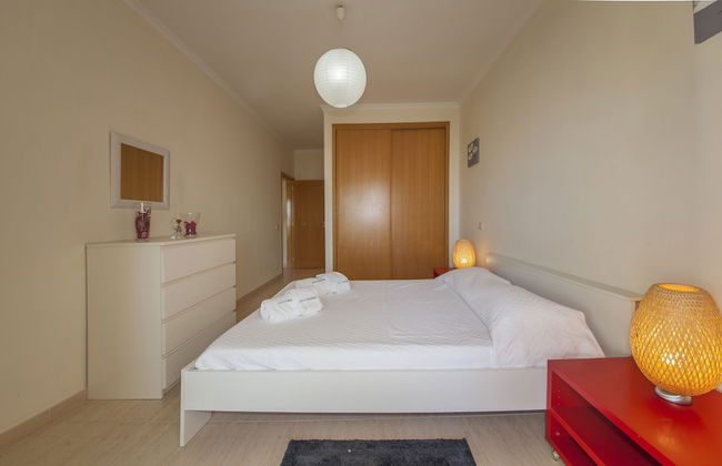 B44 - Alto do Quintão Central Apartment - Photo 3