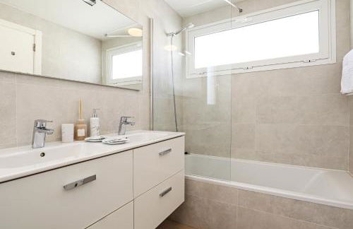 Nirvana - Luxury Villa with heated pool - Photo 30