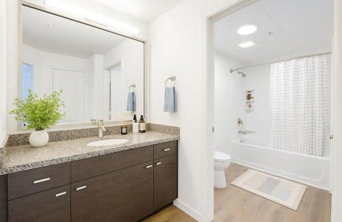 Relaxed Marina del Rey Stay - 1BR with Pool, Sauna & Gym Access - Foto 4