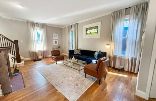 Cute & Cozy 2 bed 1 and a half bath Oakley - Foto 1