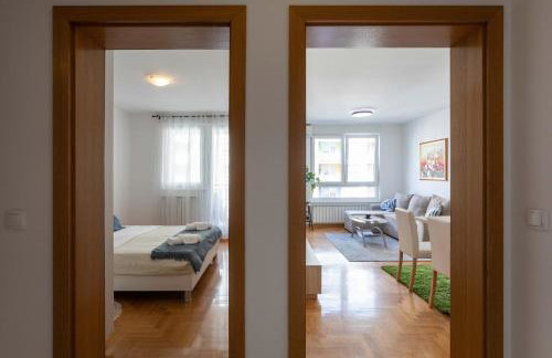 Sunny 1BDR with Balcony & Parking - Photo 38