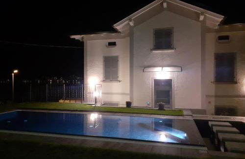 White suite - Jacuzzi, Swimming pool & Lake view - Foto 2