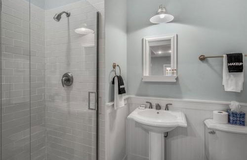 Beach Bungalow, 3 Min Walk to Beach, Golf Cart, 4 bikes, Wagon - Foto 11