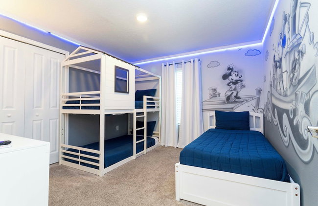 Magnificent 5Bd w/ Pool Close to Disney @Storey Lake 4800 - Foto 73