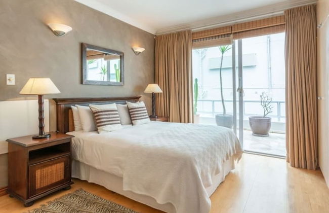 Bantry Beach Luxury Suites - Photo 8